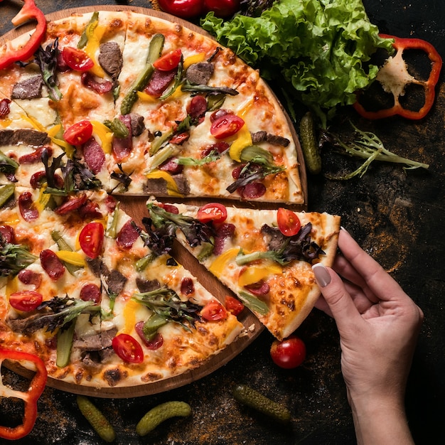 Art de la photographie culinaire. recette de pizza. concept de menu de restaurant