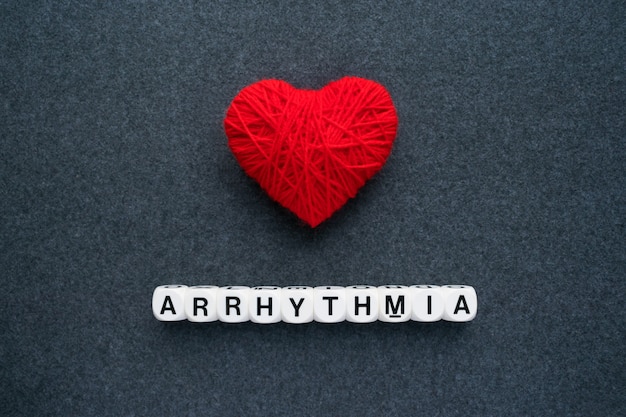 Arythmie cardiaque, dysrythmie cardiaque ou rythme cardiaque irrégulier