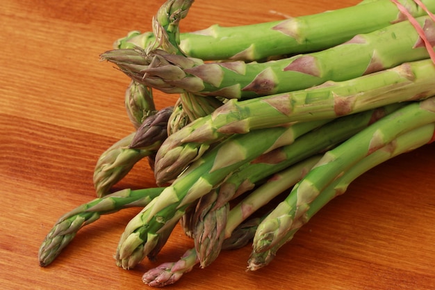 asperges fraîches