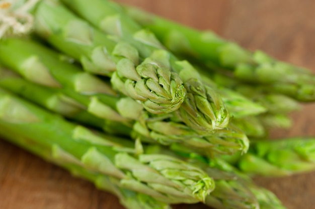 Asperges fraîches