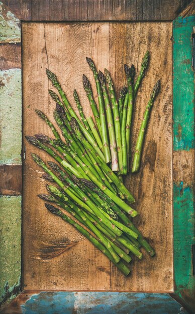 Asperges vertes crues non cuites