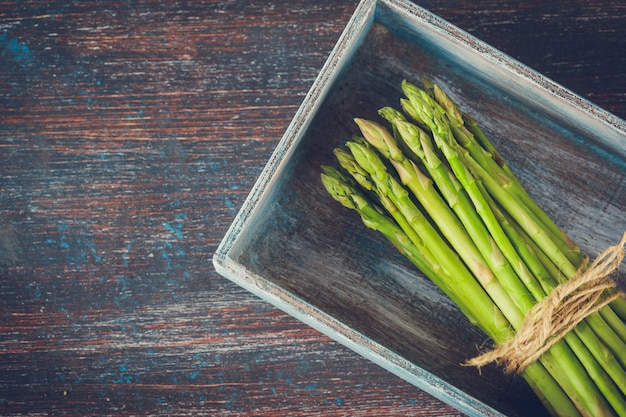 Asperges vertes fraîches