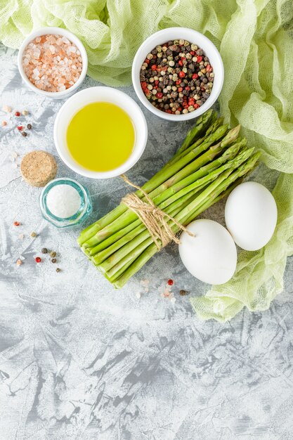 Asperges vertes fraîches