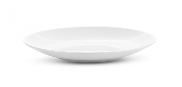 Assiette blanche vide sur fond blanc
