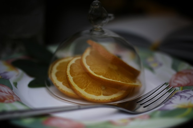 assiette de fruits orange tonique