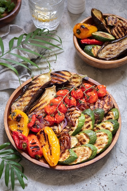 Assiette de légumes grillés