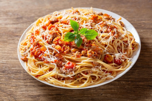 Assiette de pâtes bolognaise