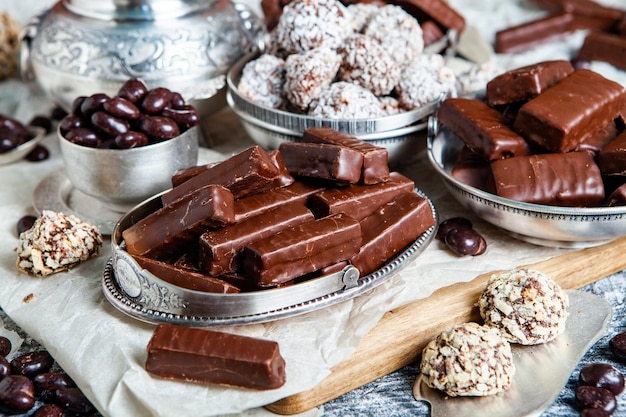 Assortiment de délicieux fond de bonbons au chocolat