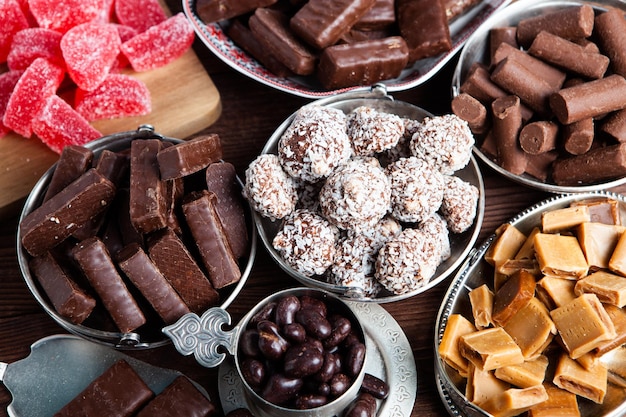 Assortiment de délicieux fond de bonbons au chocolat