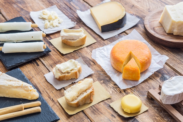 Assortiment de fromages de qualité