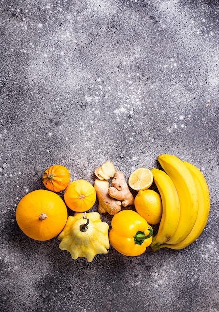 Photo assortiment de fruits et légumes jaunes