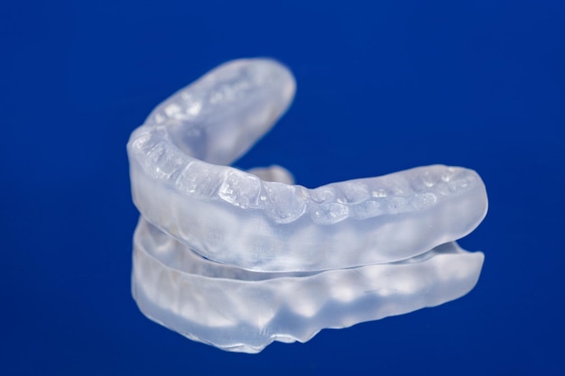 Attelle de protège-dents dentaire pour le traitement du dysfonctionnement des articulations temporo-mandibulaires bruxisme malocclusion pour détendre les muscles de la mâchoire