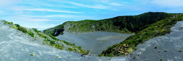 Au bord des cratères du volcan Irazu