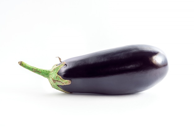 Aubergine isolée