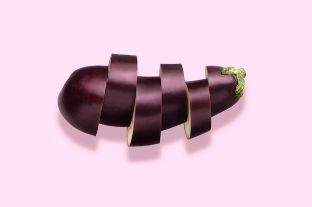 aubergine sur rose