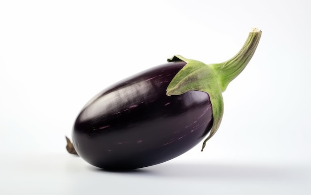 Une aubergine violette en gros plan isolée sur fond blanc des légumes frais générés par ai