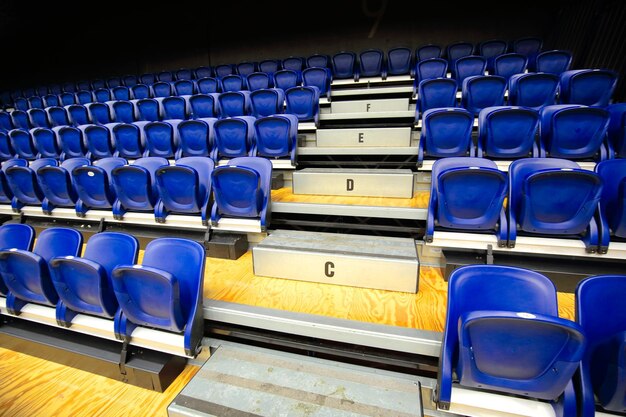 Auditorium de basketball universitaire et collégial