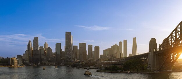 Australie panorama panoramique de l'horizon du centre-ville de Sydney et centre d'affaires financier près de l'opéra