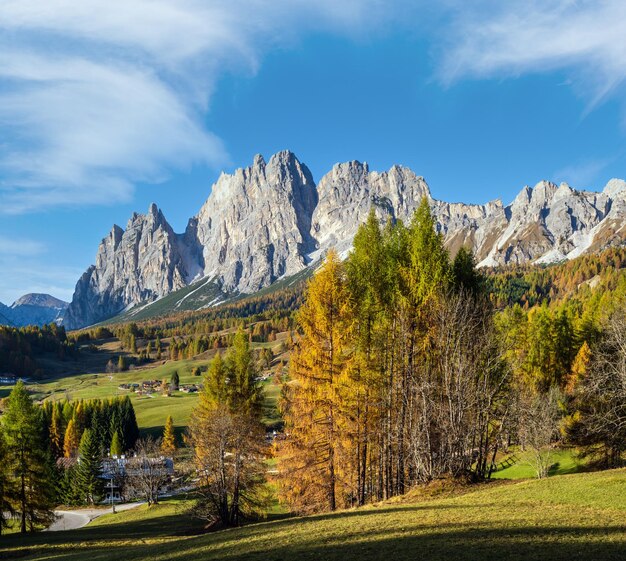 Photo automne cortina d'ampezzo environs italie les dolomites