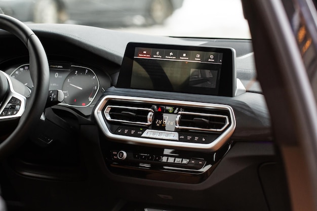 Autoradio numérique Autoradio moderne dans la voiture Système d'écran tactile multimédia intelligentx9