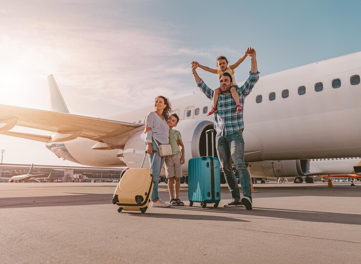 Photo aventure en famille à l'aéroport tout le monde est excité et prêt pour des vacances amusantes ensemble