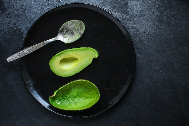 avocat, fruits mûrs et savoureux