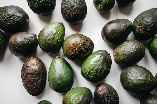 avocats fruits et légumes sur fond blanc