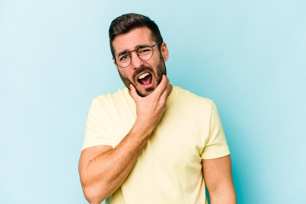 Avoir une forte douleur aux dents douleur molaire