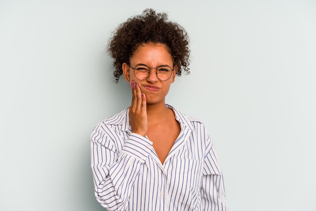 Avoir une forte douleur aux dents douleur molaire