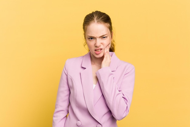 Avoir une forte douleur aux dents douleur molaire