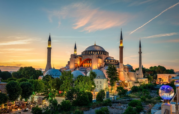 Ayasofya au coucher du soleil