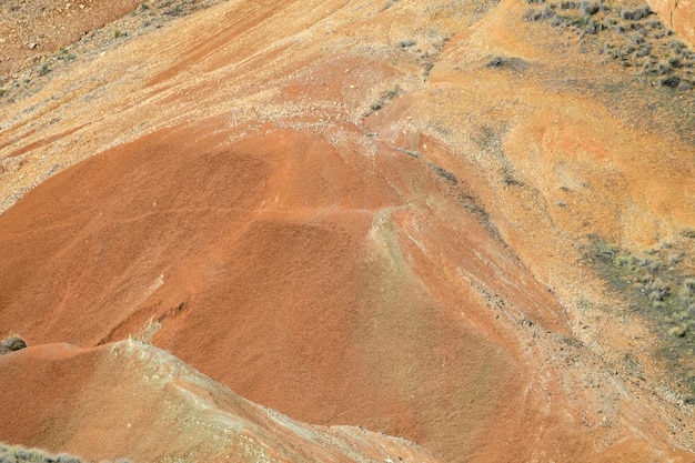 Badland terres rouges sans végétation du géoparc de Grenade