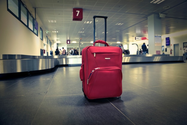 Bagages rouges à l&#39;aéroport