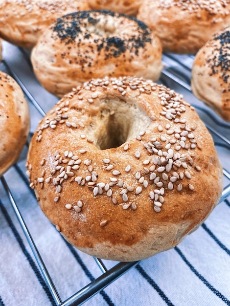 Photo bagel à graines de sésame