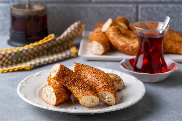 Bagel turc et thé turc. nom turc; simit et Turk cayi