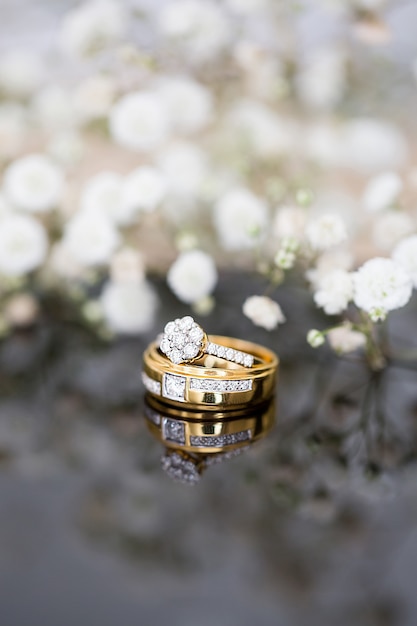 Bague en diamant de mariage et conception de mode de bijoux