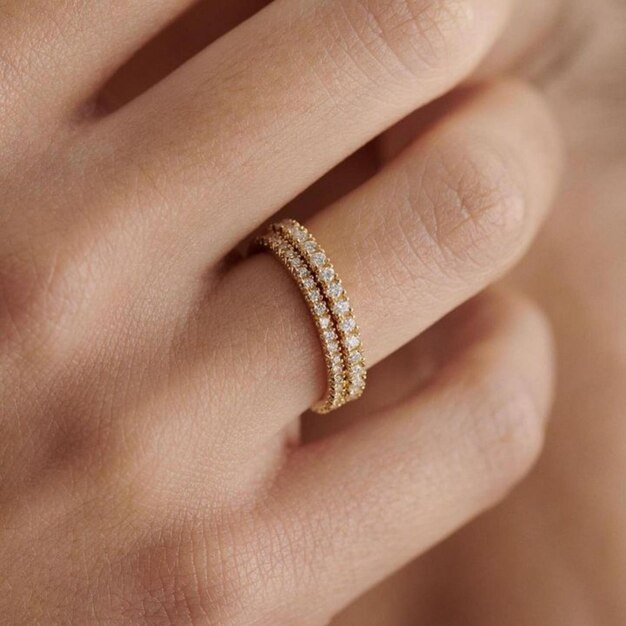 Une bague en diamant.