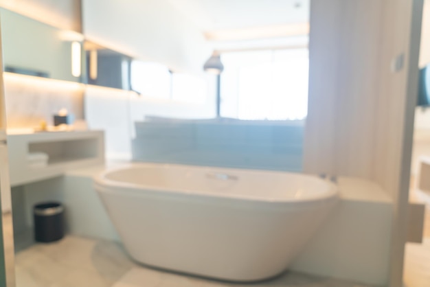 baignoire abstraite dans la salle de bains de luxe pour le fond