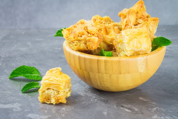 Baklava au miel et aux noix