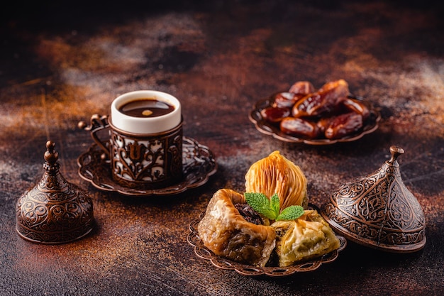 Baklava de bonbons arabes turcs traditionnels