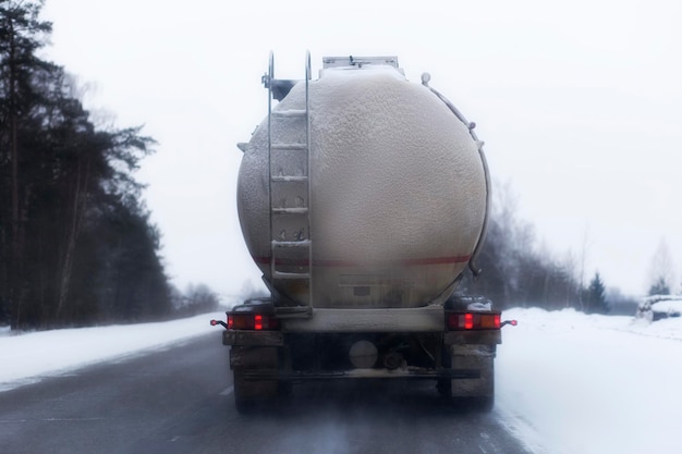 Balade en char sur la route d'hiver