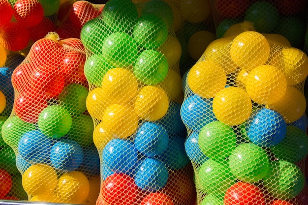 Balle en caoutchouc de différentes couleurs Balles en plastique colorées