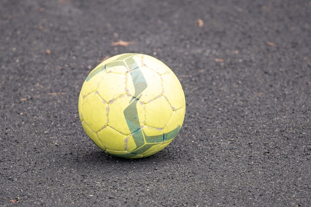 Photo ballon de soccer utilisé sur le terrain de jeu