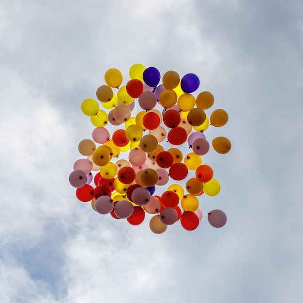 ballons sur fond de ciel