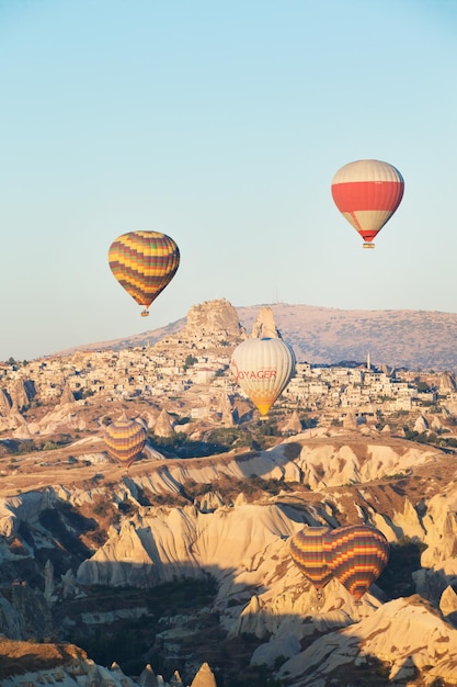 Ballons survolant la Cappadoce