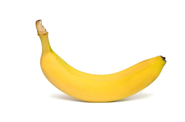 Une banane sur fond blanc