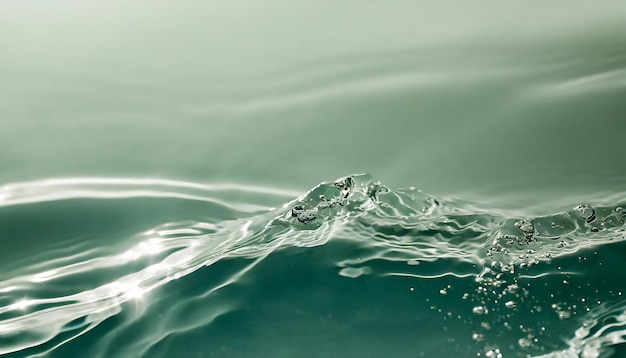Bannière naturelle d'été à la mode Liquide à la menthe aquatique décentrée Texture de surface d'eau claire de couleur