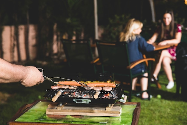 Photo barbecue familial