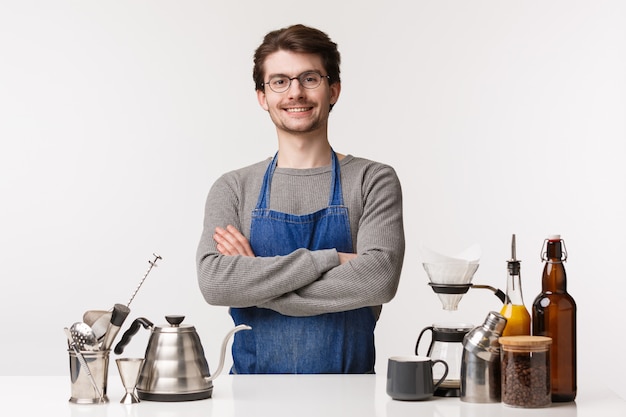 Barista, travailleur de café et concept de barman.