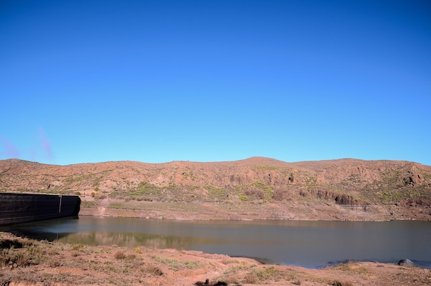 Barrage d'eau de lac artificiel dans les îles Canaries Gran Canaria